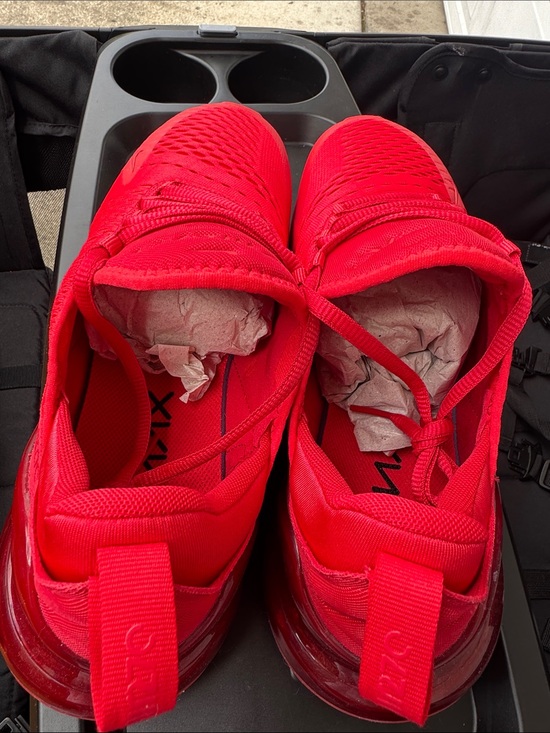 Nike All-Red Air270 Performance Sneakers